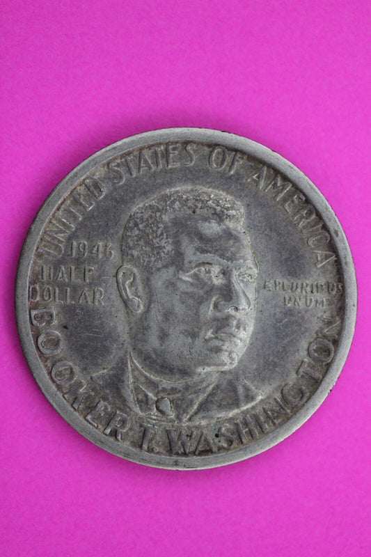 High Grade 1946 S Booker T Washington Commemorative Silver Half Dollar 32